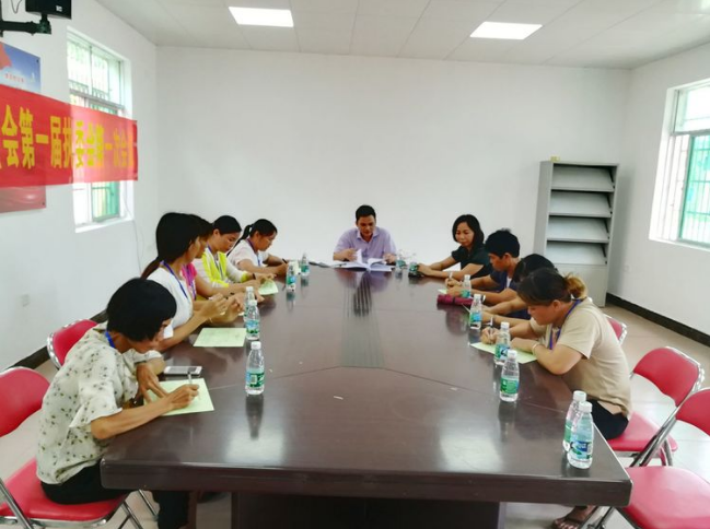 三亚市崖州区抱古村第一次区域化妇女代表大会